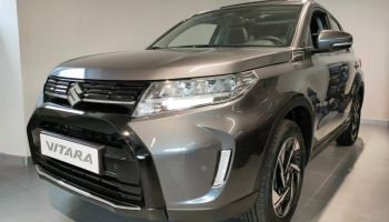 78000 : Hyundai Versailles - SOCOHY - SUZUKI Vitara - Vitara - Titan Dark Gray Pearl métallisé - Traction - Essence/Micro-Hybride