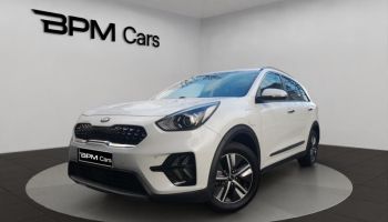 92250 : Hyundai La Garenne-Colombes - BPM Cars - KIA Niro - Niro - Blanc Nacre - Traction - Hybride rechargeable : Essence/Electrique