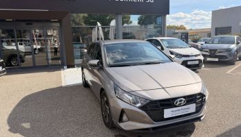 84120 : Hyundai PERTUIS - SA PEDINIELLI - HYUNDAI i20 Initia - i20 III - Gris - Boîte manuelle - Essence sans plomb