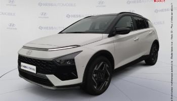 51100 : Hyundai Reims - HESS Automobile - HYUNDAI Bayon - Bayon - Atlas White Métal/Toit+rétros Black - Traction - Essence