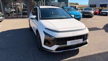 84120 : Hyundai PERTUIS - SA PEDINIELLI - HYUNDAI BAYON Creative - BAYON - Blanc - Automate sequentiel - Essence sans plomb