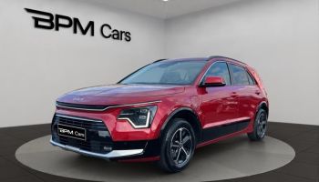 18230 : Hyundai Bourges - BPM Cars - KIA Niro - Niro - Rouge Magma Métallisé - Traction - Hybride rechargeable : Essence/Electrique