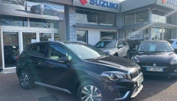 89100 : Hyundai Sens - APS - SUZUKI S-Cross - S-Cross - Prem Cosmic Black métallisé - Transmission intégrale - Essence/Micro-Hybride