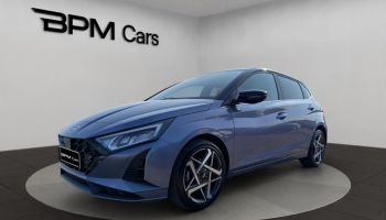 45200 : Hyundai Montargis - BPM Cars - HYUNDAI i20 - i20 - Meta Blue Métal/Toit+rétros Black - Traction - Essence