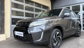78000 : Hyundai Versailles - SOCOHY - SUZUKI Vitara - Vitara - Titan Dark Gray Pearl métallisé - Traction - Essence/Micro-Hybride