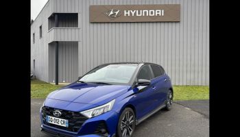 41000 : Hyundai Blois - Mondial Auto - HYUNDAI i20 - i20 - Intense Blue Métal/Toit/rétro Black - Traction - Essence/Micro-Hybride