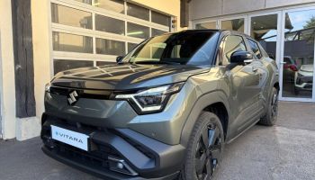 78000 : Hyundai Versailles - SOCOHY - SUZUKI e Vitara - e Vitara - So'Color Land Breeze Green/Toit Noir - Traction - Electrique