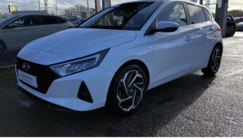 87280 : Hyundai Limoges - Motors Cars - HYUNDAI i20 - i20 - Polar White Métal/Toit/rétros Black - Traction - Essence/Micro-Hybride