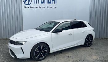 33110 : Hyundai Bordeaux Nord Le Bouscat - Sipa Automobiles - OPEL ASTRA Elegance Business - ASTRA (10/2021) - BLANC - Boîte automatique - Essence / Courant électrique