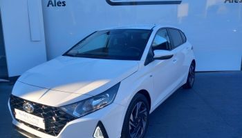 30100 : Hyundai Alès - Auto Hall - HYUNDAI i20 Intuitive - i20 III - Blanc - Automate sequentiel - Essence sans plomb