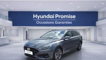56000 : Hyundai Vannes - Park Lann Automobiles - HYUNDAI i30 SW - i30 SW - Abyss Black métal - Traction - Essence