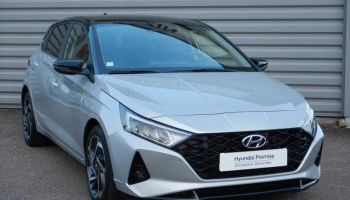 52000 : Hyundai Chaumont - Garage Michel Bazin - HYUNDAI i20 - i20 - Sleek Silver Métal/Toit/rétros Black - Traction - Essence/Micro-Hybride