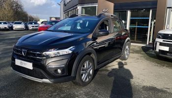 49070 : Hyundai Angers - Oceane Automobiles - DACIA SANDERO Stepway Confort - SANDERO III - Noir - Boîte manuelle - Essence sans plomb
