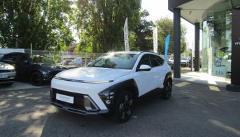 91100 : Hyundai Corbeil-Essonnes - CAP Fournier - HYUNDAI KONA Creative - KONA II - Blanc - Automate sequentiel - Essence / Courant électrique
