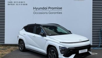 14100 : Hyundai Lisieux - Trajectoire Automobiles - HYUNDAI Kona - Kona - Atlas White/Toit/rétros Black - Traction - Hybride : Essence/Electrique