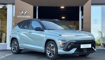 29000 : Hyundai Quimper - Iroise Automobiles - HYUNDAI Kona - Kona - Mirage Green/Toit/rétros Black - Traction - Hybride : Essence/Electrique