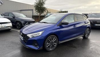56000 : Hyundai Vannes - Park Lann Automobiles - HYUNDAI i20 - i20 - Intense Blue Métal/Toit/rétro Black - Traction - Essence/Micro-Hybride
