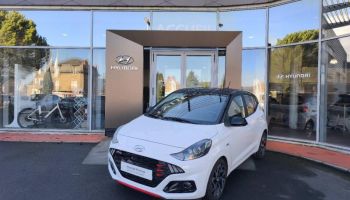 19100 : Hyundai Brive-la-Gaillarde - Garage Pouget - HYUNDAI i10 - i10 - Polar White/Toit/rétros Black - Traction - Essence