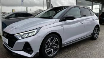 87280 : Hyundai Limoges - Motors Cars - HYUNDAI i20 - i20 - Lumen Gray Métal/Toit+rétros Black - Traction - Essence