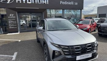 84120 : Hyundai PERTUIS - SA PEDINIELLI - HYUNDAI TUCSON Creative - TUCSON IV - Shimmering Silver - Boîte automatique - Essence / Courant électrique