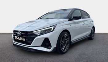 36000 : Hyundai Châteauroux - BPM Cars - HYUNDAI i20 - i20 - Atlas White/Toit+rétros Black - Traction - Essence