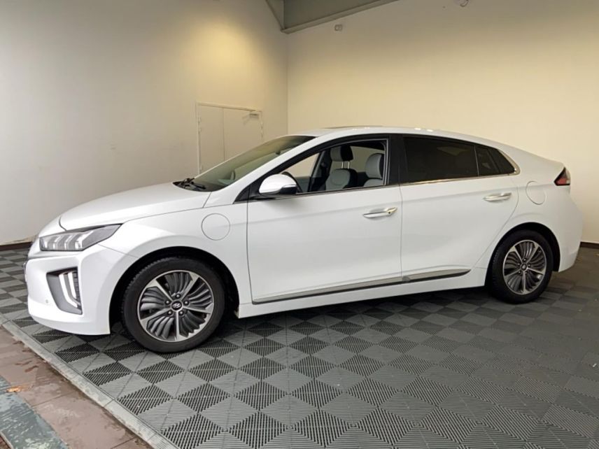 85000 : Hyundai MoceanRent | La Roche-sur-Yon - Océane Auto - HYUNDAI IONIQ Executive - IONIQ - Blanc - Automate sequentiel - Essence / Courant électrique