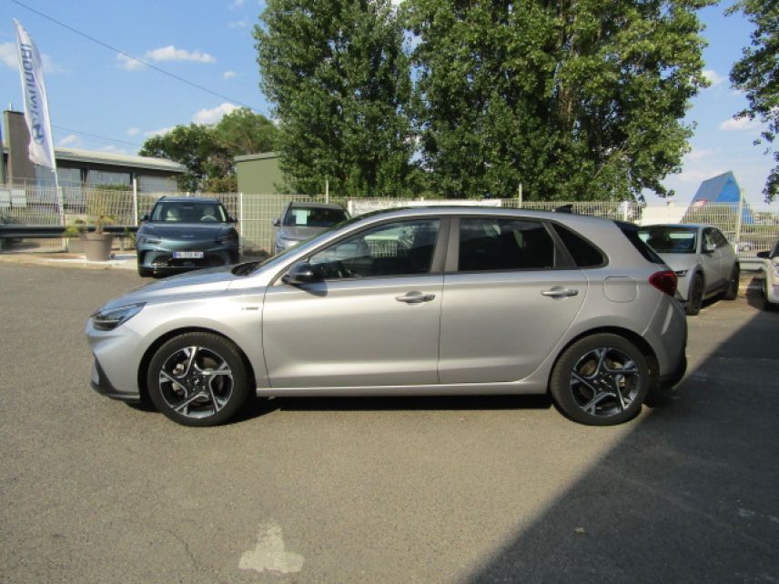 91100 : Hyundai Corbeil-Essonnes - CAP Fournier - HYUNDAI i30 N Line - i30 III - Gris - Boîte séquentielle - Essence sans plomb