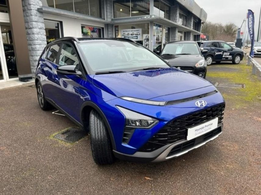 89100 : Hyundai Sens - APS - HYUNDAI Bayon - Bayon - Intense Blue Métal/Toit/rétros Black - Traction - Essence/Micro-Hybride