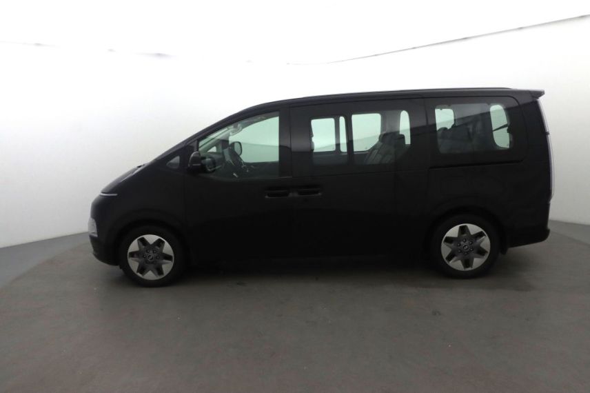 60440 : Stock constructeur - HYUNDAI STARIA Executive - STARIA - Noir - Boîte automatique - Essence / Courant électrique