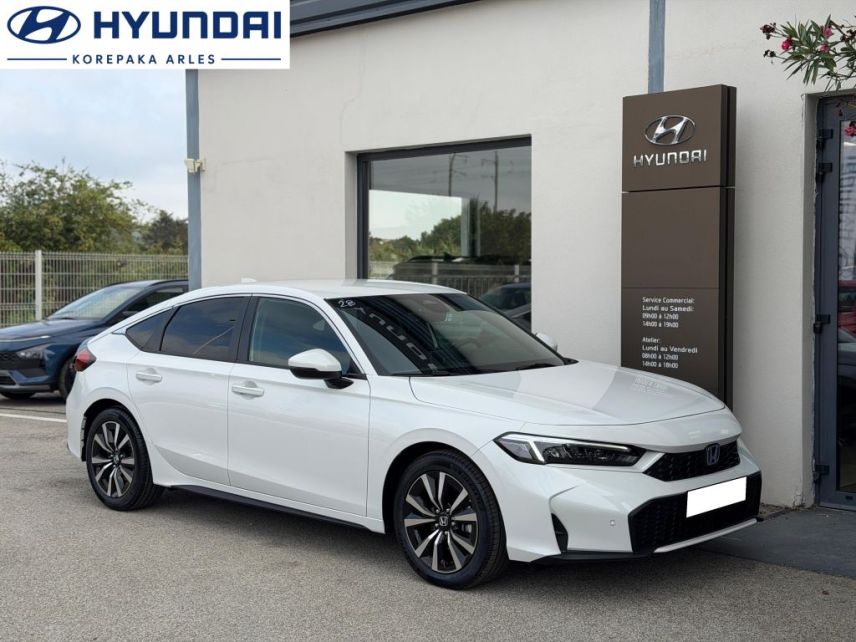 13200 : HYUNDAI Arles - Lexa Automobile - HONDA CIVIC E:HEV Executive - CIVIC XI - Blanc - Automate à fonct. Continu - Essence / Courant électrique