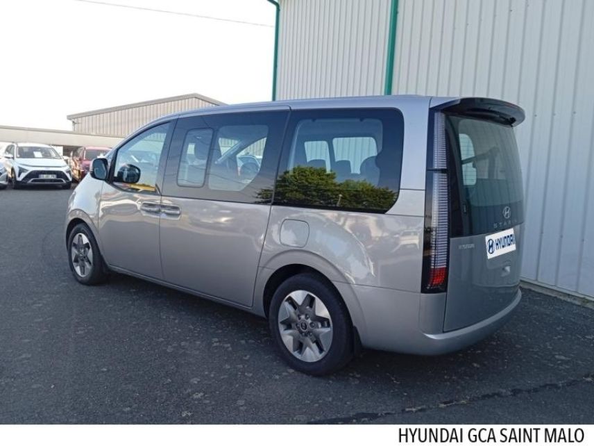 35400 : Hyundai Saint-Malo - GCA - HYUNDAI Staria - Staria - Shimmering - Traction - Hybride : Essence/Electrique