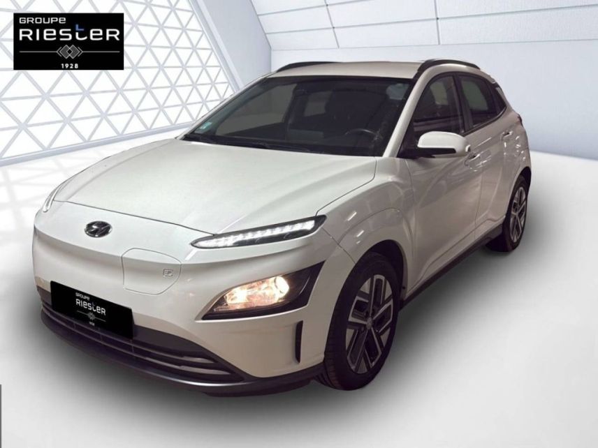 77600 : Hyundai Bussy-Saint-Georges - Protea by Riester - HYUNDAI KONA ELECTRIC Intuitive - KONA ELECTRIQUE - BLANC - Automate à fonct. Continu - Courant électrique