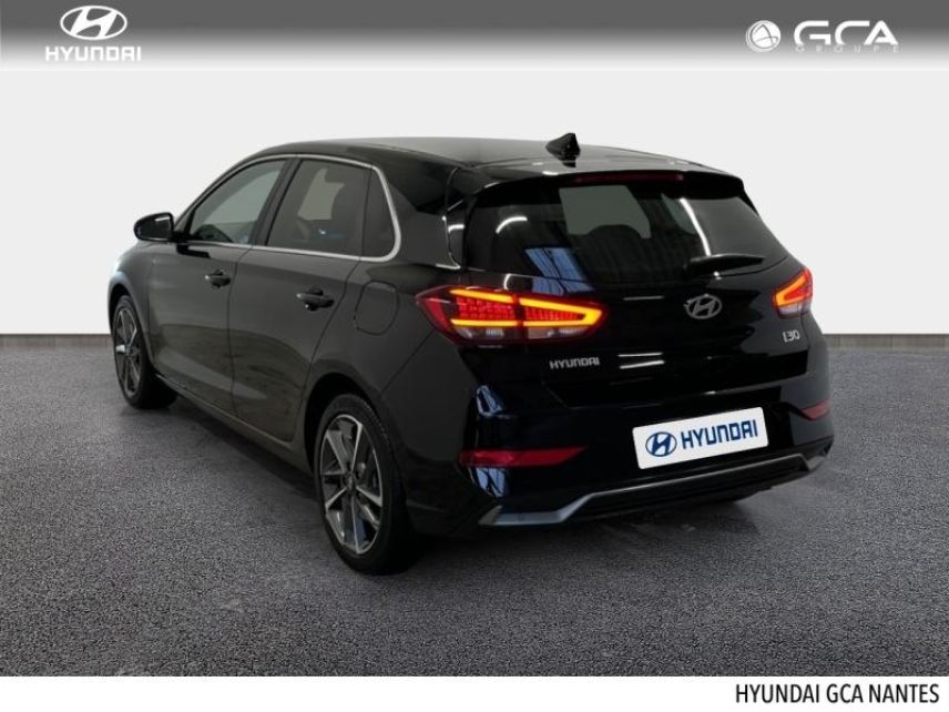 44800 : Hyundai NANTES SAINT HERBLAIN - GCH NANTES - HYUNDAI i30 - i30 - Abyss Black métal - Traction - Essence