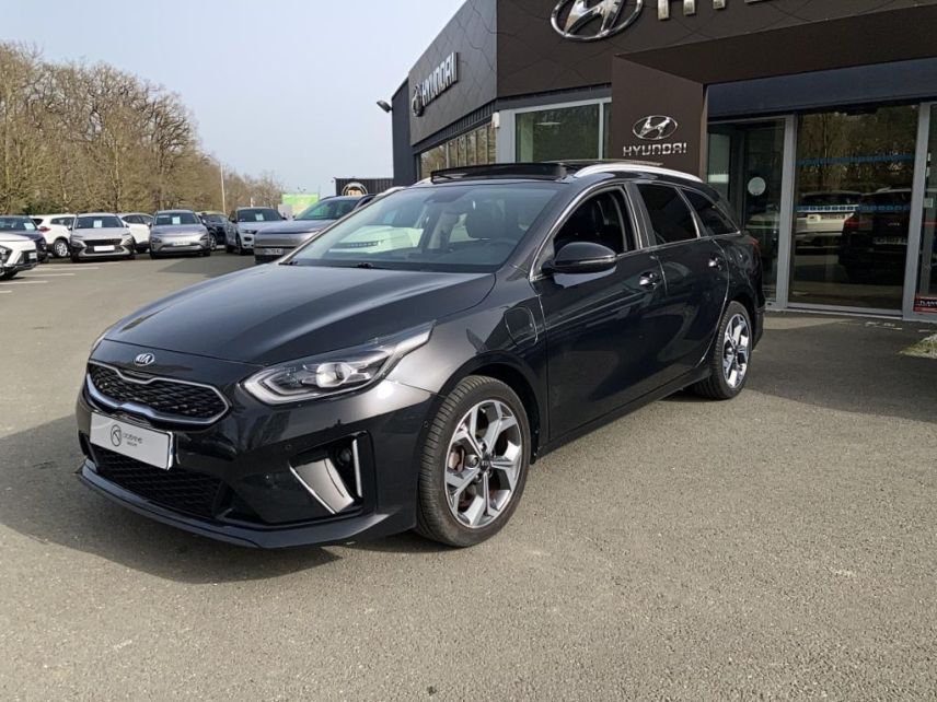 49070 : Hyundai Angers - Oceane Automobiles - KIA CEED SW HYBRIDE RECHARGEABLE Premium - CEED III - Noir - Automate sequentiel - Essence / Courant électrique