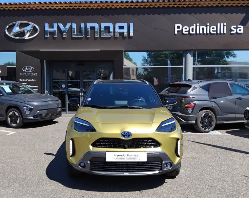 84120 : Hyundai PERTUIS - SA PEDINIELLI - TOYOTA YARIS CROSS HYBRIDE Collection - YARIS CROSS - Jaune - Automate à fonct. Continu - Essence / Courant électrique