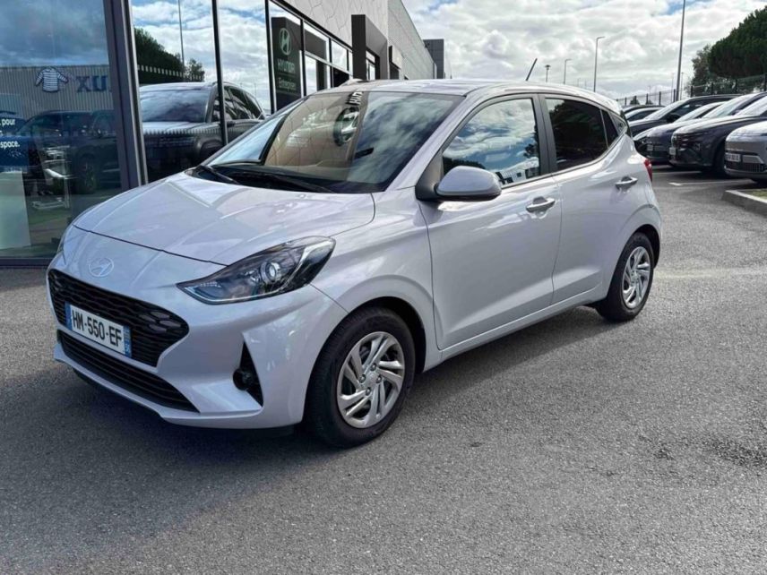 56000 : Hyundai Vannes - Park Lann Automobiles - HYUNDAI i10 - i10 - Lumen Gray Métal - Traction - Essence
