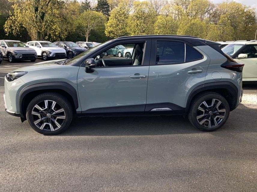 49070 : Hyundai Angers - Oceane Automobiles - TOYOTA YARIS CROSS HYBRIDE Premiere - YARIS CROSS - Gris - Automate à fonct. Continu - Essence / Courant électrique