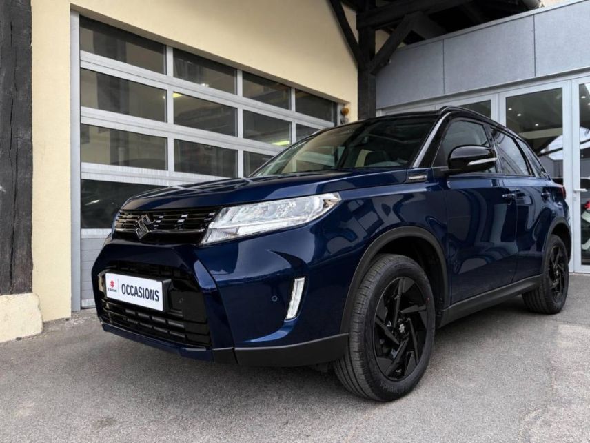78000 : Hyundai Versailles - SOCOHY - SUZUKI Vitara - Vitara - So'Color Sphere Blue Pearl/Black métal - Traction - Essence/Micro-Hybride