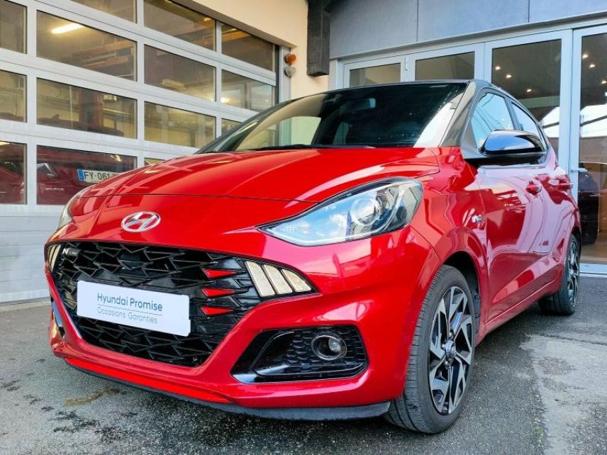 78000 : Hyundai Versailles - SOCOHY - HYUNDAI i10 - i10 - Dragon Red Métal - Traction - Essence