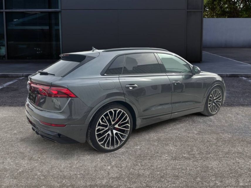 83130 : Hyundai Toulon - Autodif SAS - Groupe BALDASSARI - AUDI Q8 Competition - Q8 - Gris - Boîte automatique - Essence / Courant électrique