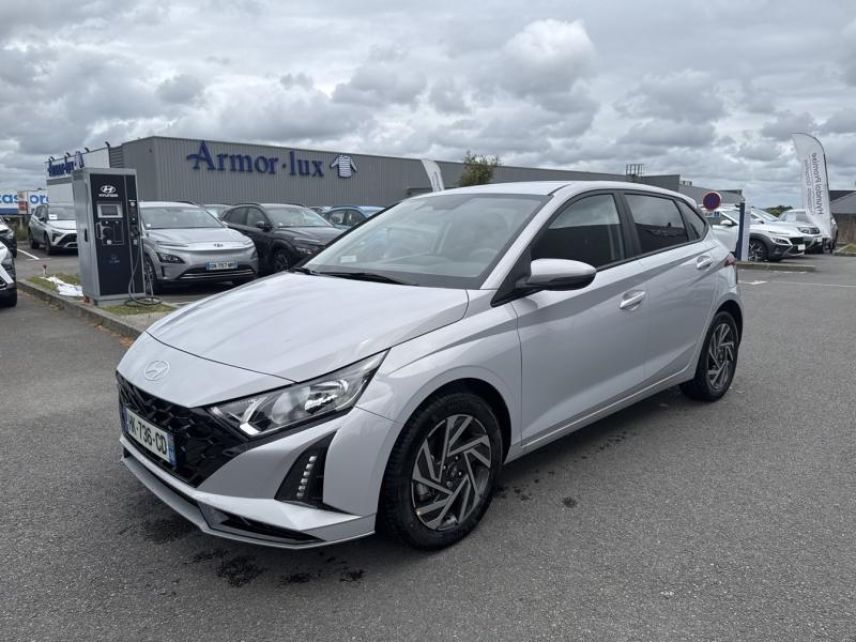 56000 : Hyundai Vannes - Park Lann Automobiles - HYUNDAI i20 - i20 - Lumen Gray Métal - Traction - Essence