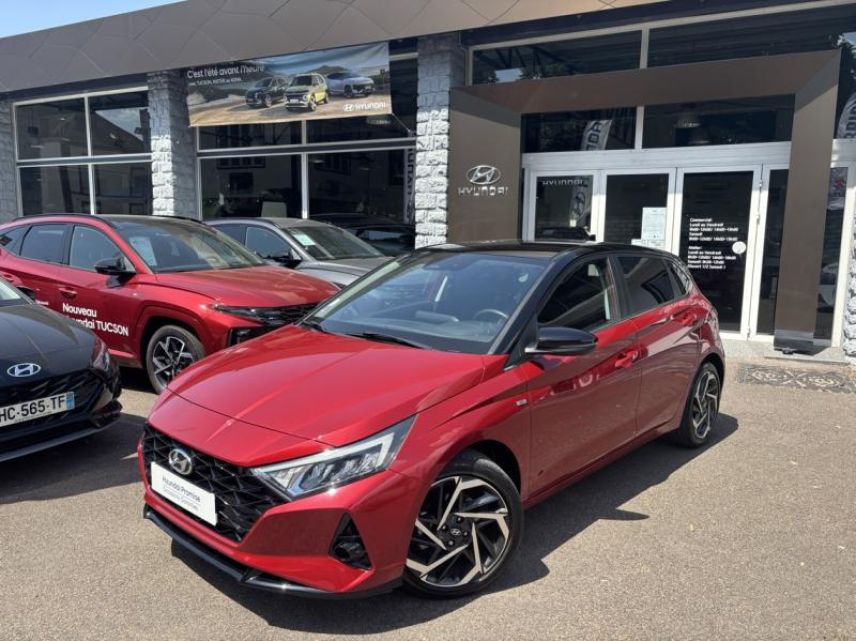 89100 : Hyundai Sens - APS - HYUNDAI i20 - i20 - Dragon Red Métal/Toit/rétro Black - Traction - Essence/Micro-Hybride