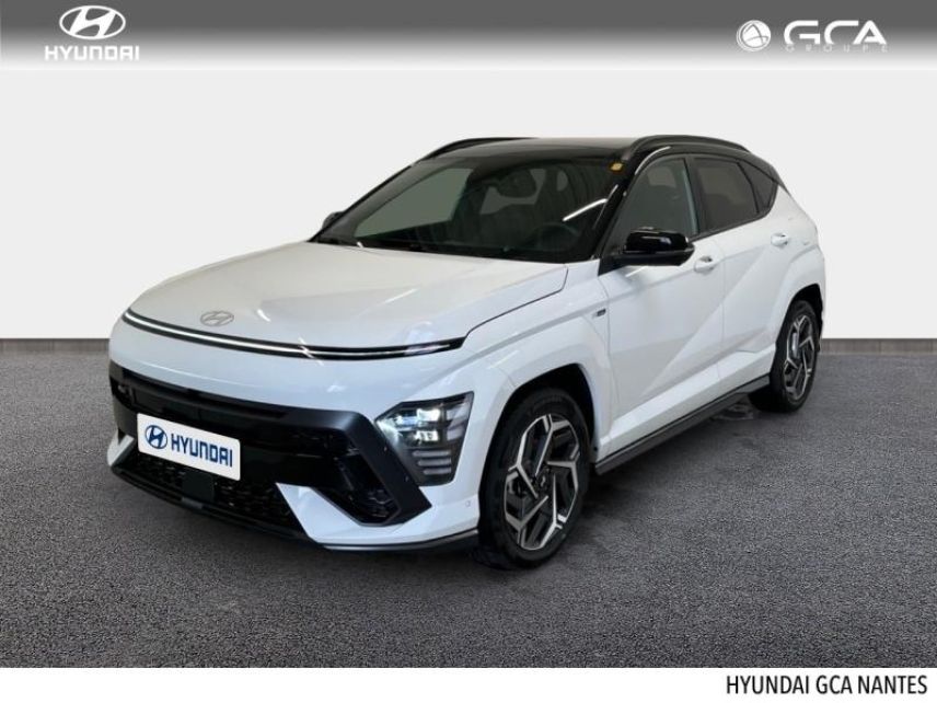 44800 : Hyundai NANTES SAINT HERBLAIN - GCH NANTES - HYUNDAI Kona - Kona - Atlas White/Toit/rétros Black - Traction - Hybride : Essence/Electrique