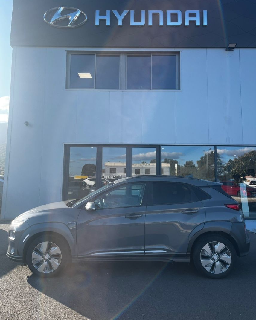 20290 : Hyundai Bastia - Corse Diffusion Hyundai - HYUNDAI KONA ELECTRIC Executive - KONA ELECTRIQUE - Gris - Automate à fonct. Continu - Courant électrique
