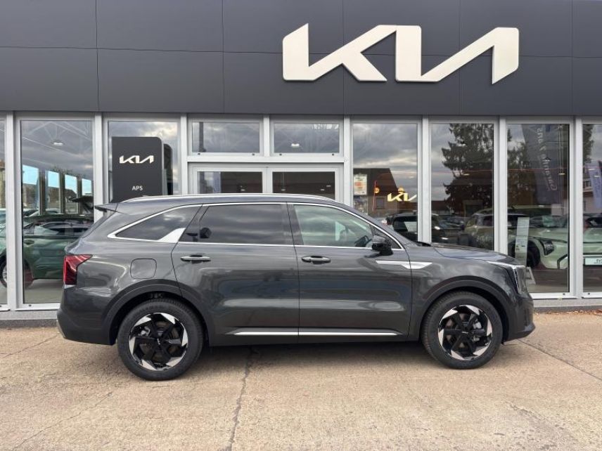 89100 : Hyundai Sens - APS - KIA Sorento - Sorento - Gris Cosmique métallisé - Transmission intégrale - Hybride rechargeable : Essence/Electrique