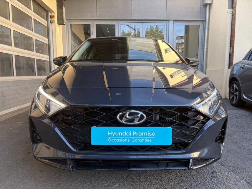78000 : Hyundai Versailles - SOCOHY - HYUNDAI i20 - i20 - Aurora Grey Métal - Traction - Essence/Micro-Hybride