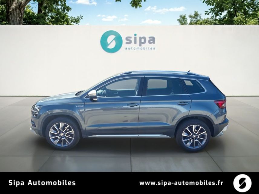 33110 : Hyundai - Sipa Automobiles - Bordeaux Nord - Le Bouscat - SKODA KAROQ Scout - KAROQ - Gris - Automate sequentiel - Essence sans plomb