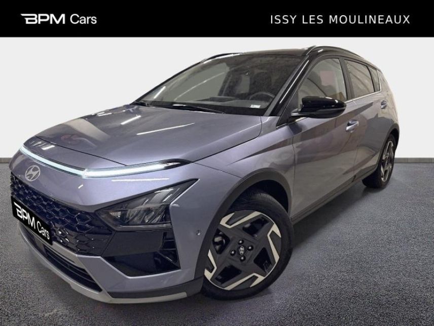 92250 : Hyundai La Garenne-Colombes - BPM Cars - HYUNDAI Bayon - Bayon - Meta Blue Métal/Toit+rétros Black - Traction - Essence