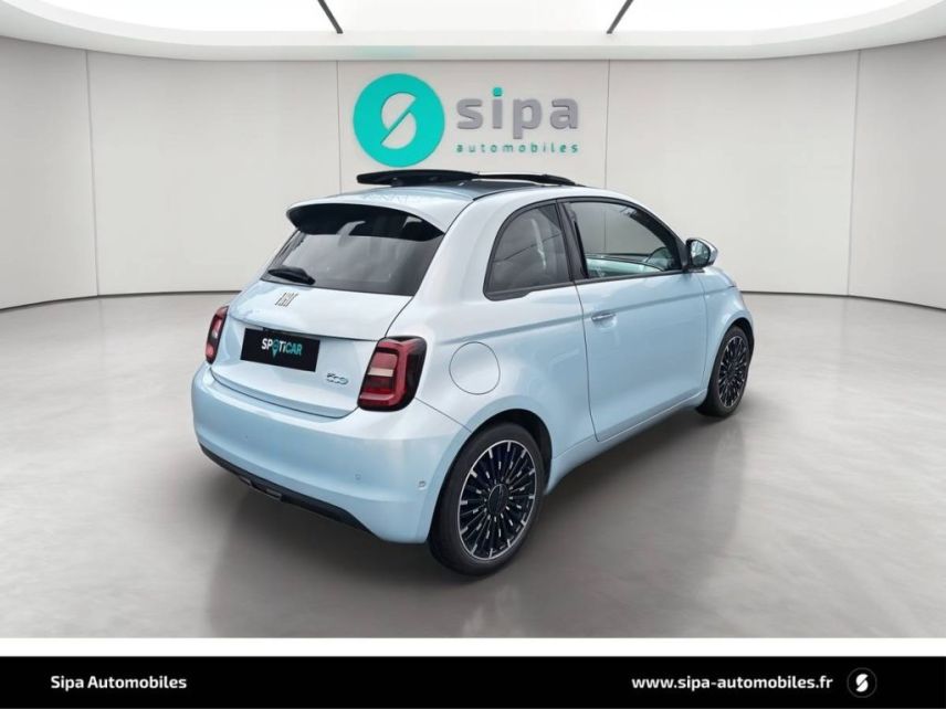 33140 : Hyundai Bordeaux Sud Villenave d'Ornon - Sipa Automobiles - FIAT 500e BERLINE MY22 SERIE 1 STEP 1 Icône Plus - 500 III ELECTRIQUE - Celestial Blue - Automate à fonct. Continu - Courant électrique