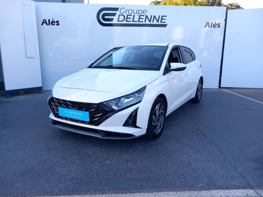 30100 : Hyundai Alès - Auto Hall - HYUNDAI i20 Intuitive - i20 III - ATLAS WHITE - Boîte manuelle - Essence sans plomb